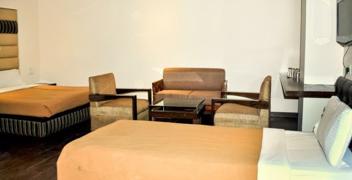 Landmark Hotel Chandigarh Exterior photo